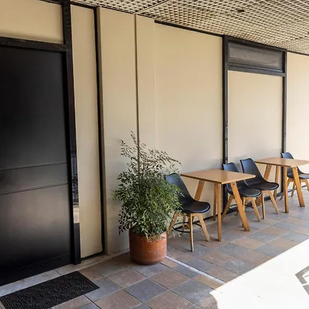 Apartment Omega 31 *
